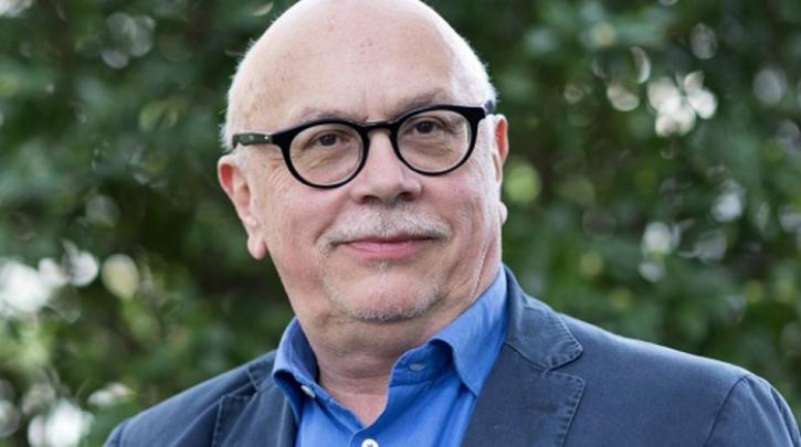 Ο κ. Κουμουτσάκος δεν έχει τη βασική αστική ευγένεια να αναγνωρίσει τη συμβολή του κ. Κοτζιά