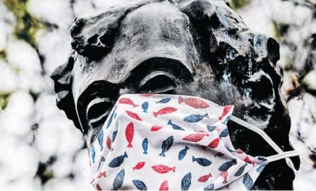 Πανδημία, βιοπολιτική και ανοσοασυλία