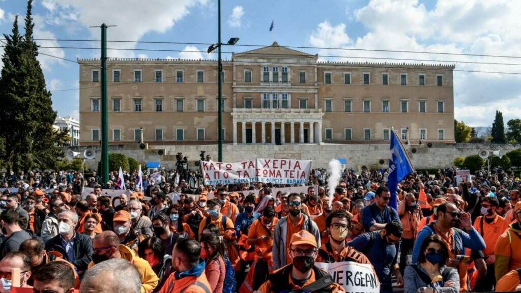 Ο φόβος του λαού και η λαϊκότητα