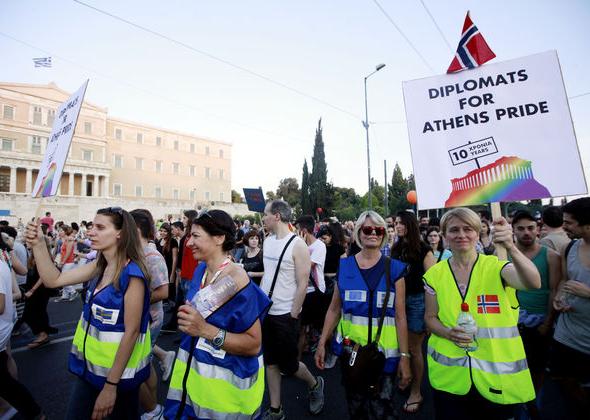 Αριστερά, ηθική και ανθρώπινα δικαιώματα