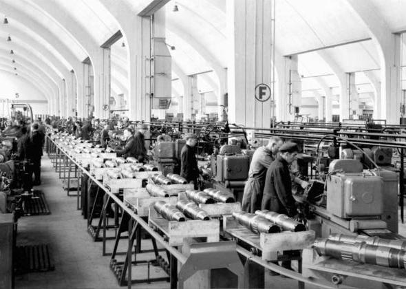 Η χαρούμενη γνώση της θεωρίας (2)