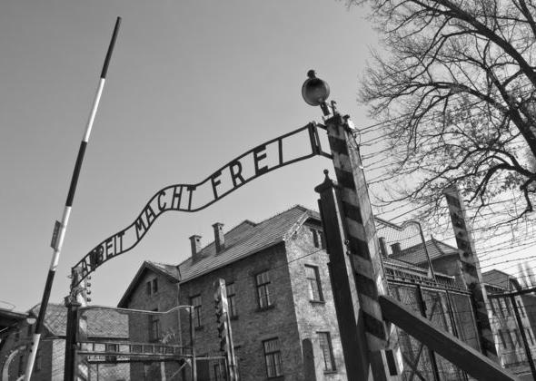 Το ριζικό κακό στην Ιστορία